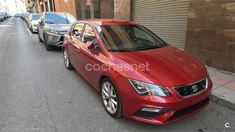 Usado Seat Leon FR 150 CV (110 kW) 2017 Rojo Berlina