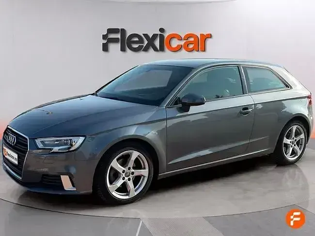 Usado Audi A3 Sport 110 CV (80 kW) 2017 Gris Utilitario