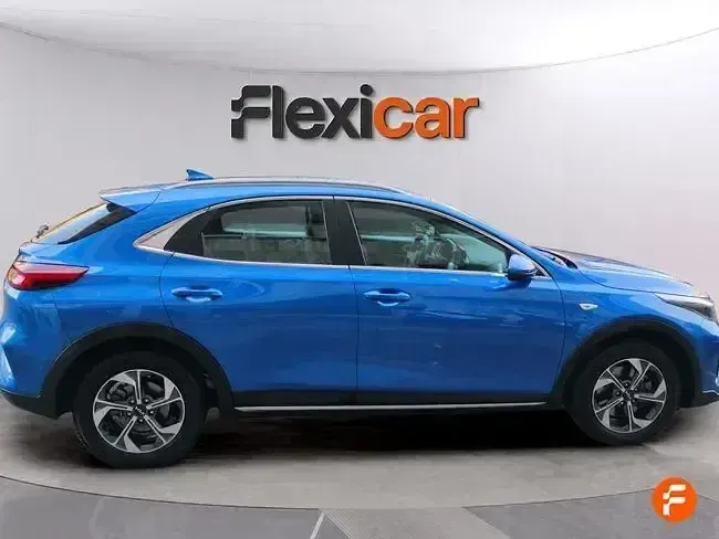 Usado Kia XCeed GT-Line 120 CV (88 kW) 2023 Azul SUV