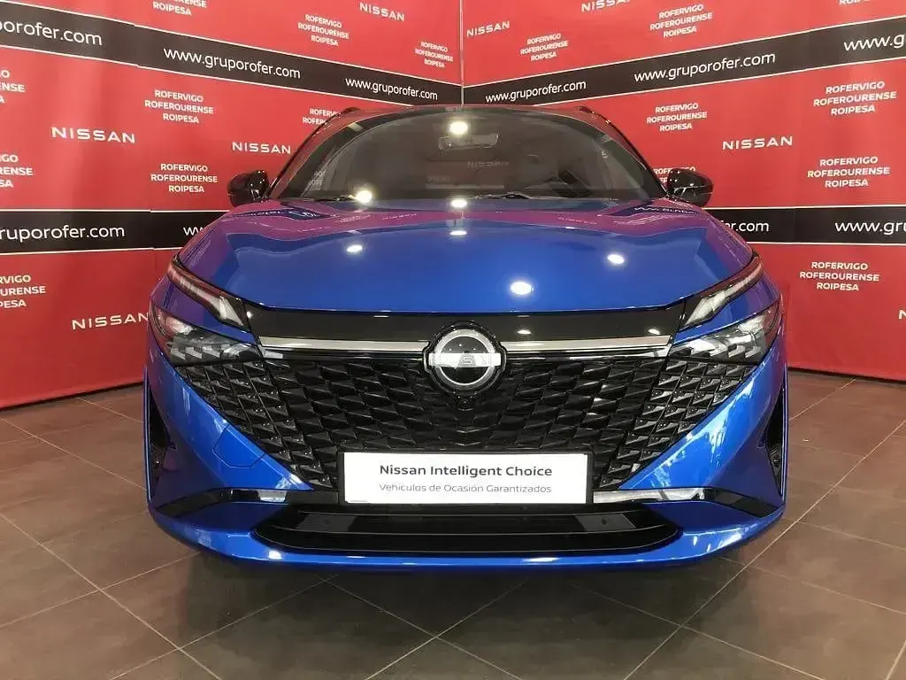 Usado Nissan Qashqai 140 CV (102 kW) 2025 Magnetic blue con techo midnig SUV