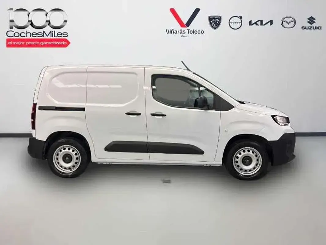 Usado Citroën Berlingo 102 CV (75 kW) 2024 Blanco Monovolumen