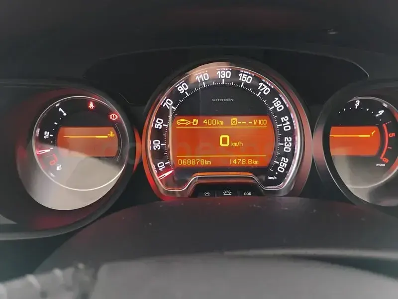 Usado Citroën C5 114 CV (83 kW) 2015 Blanco Berlina