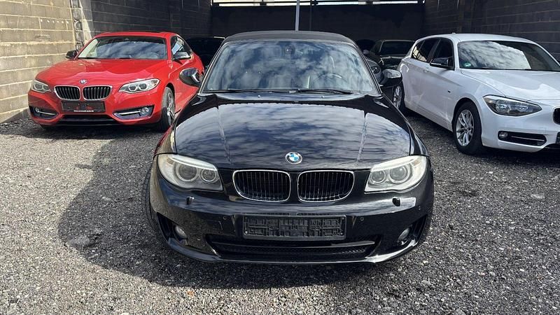 Usado BMW 118 M Sport 143 CV (105 kW) 2012 Negro Utilitario