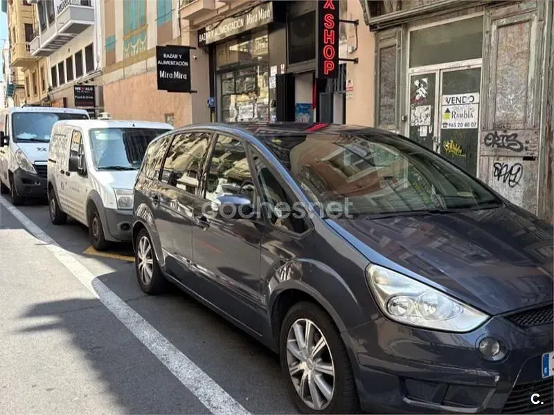 Usado Ford S-MAX Titanium 140 CV (102 kW) 2006 Gris / plata Monovolumen