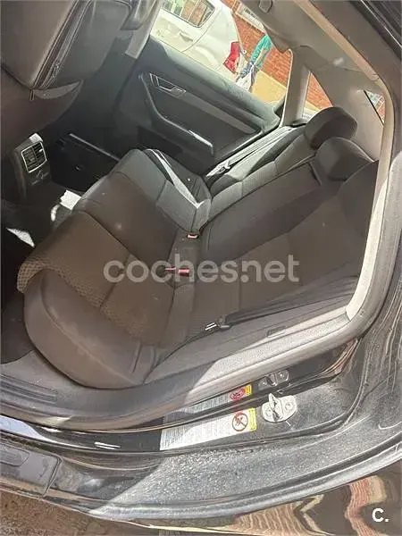 Usado Audi A6 225 CV (165 kW) 2004 Negro Berlina