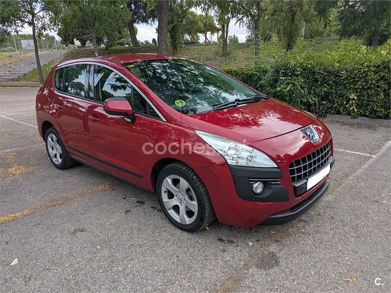Granate Usado 2011 Peugeot 3008 Active Berlina | 7075 € (Buen precio) - Imagen 1/4