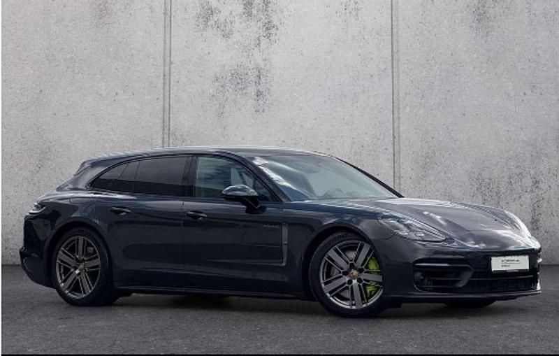 Usado Porsche Panamera Platinum Edition 462 CV (339 kW) 2022 Gris Familiar