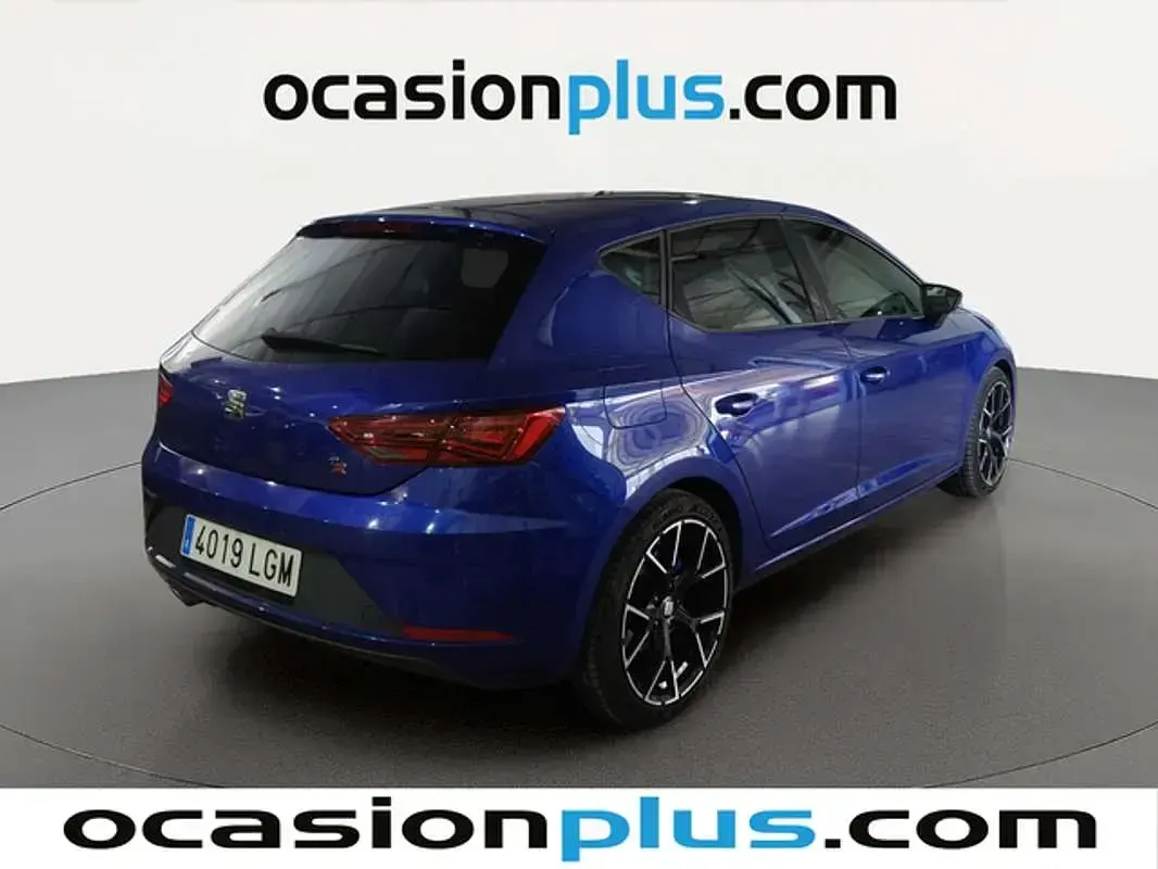 Usado Seat Leon FR 150 CV (110 kW) 2020 Azul Utilitario