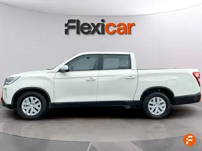 Usado SsangYong Musso 203 CV (149 kW) 2023 Blanco Pickup/Camioneta