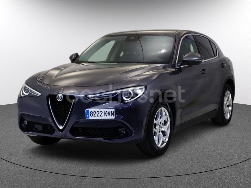 Gris metalizado Usado 2019 Alfa Romeo Stelvio Executive SUV | 25.390 € (Un poco caro) - Imagen 1/4