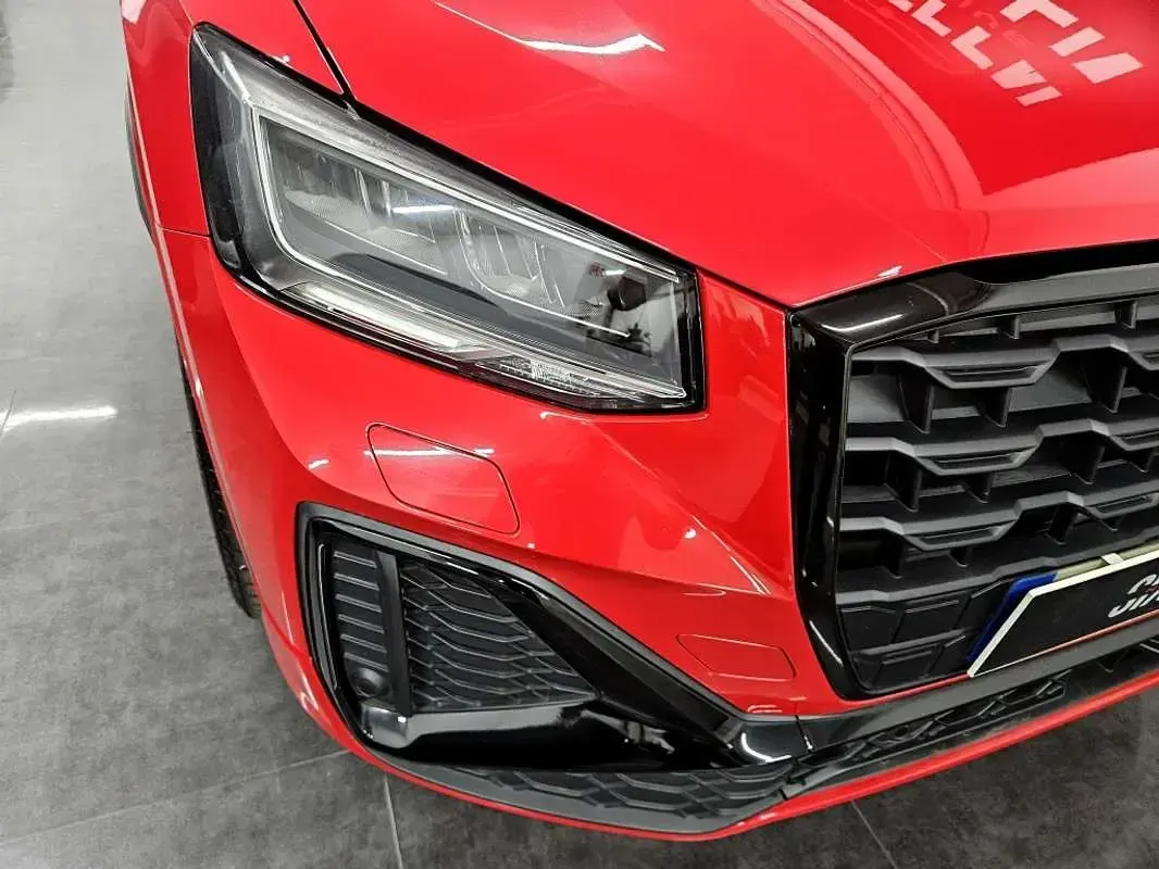Usado Audi Q2 Sport 116 CV (85 kW) 2022 Rojo SUV