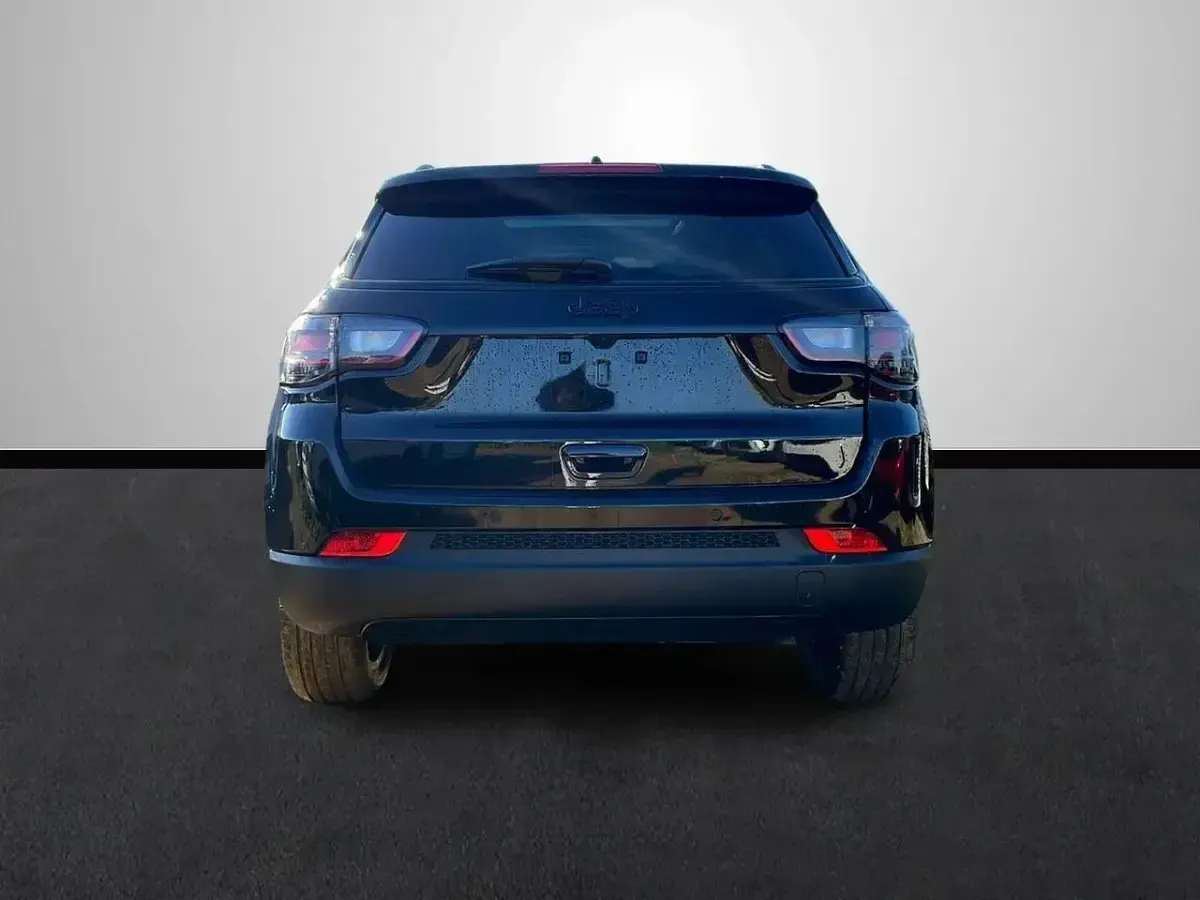 Nuevo Jeep Compass North 131 CV (96 kW) 2025 Negro SUV