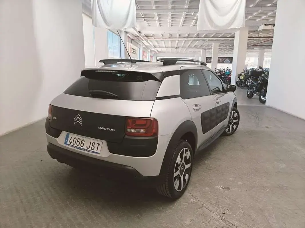 Usado Citroën C4 Cactus Feel 99 CV (72 kW) 2016 Gris Utilitario