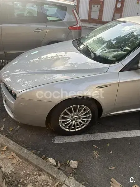 Usado Alfa Romeo 159 Distinctive 150 CV (110 kW) 2006 Gris / plata Berlina