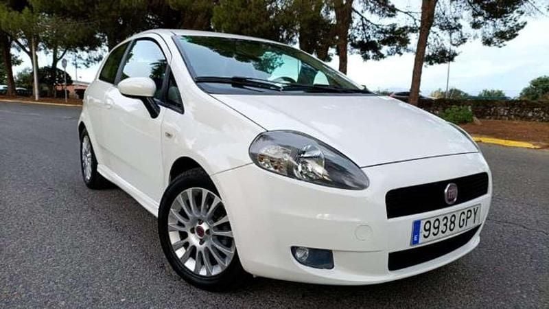 Blanco Usado 2009 Fiat Punto Active Utilitario | 4500 € (Buen precio) - Imagen 1/4