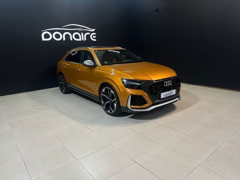 Marrón Usado 2021 Audi RS Q8 Ambiente SUV | 99.990 € (Super precio) - Imagen 1/4