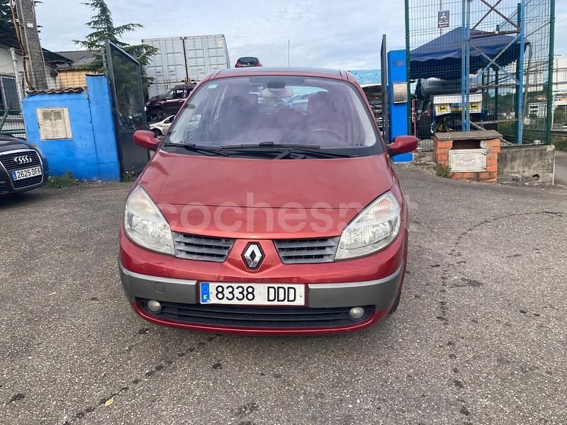 Granate Usado 2005 Renault Scénic II Dynamique Monovolumen | 2900 € (Buen precio) - Imagen 1/4
