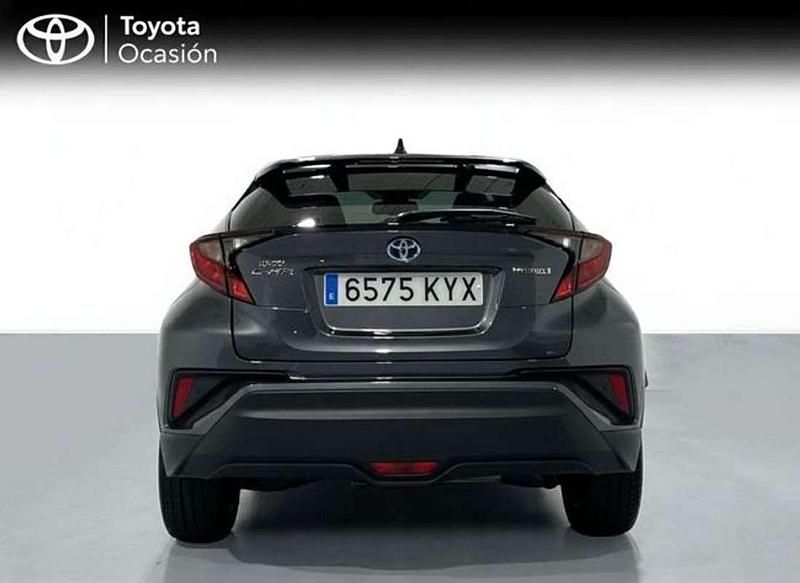 Usado Toyota C-HR Advance 122 CV (89 kW) 2019 Gris SUV
