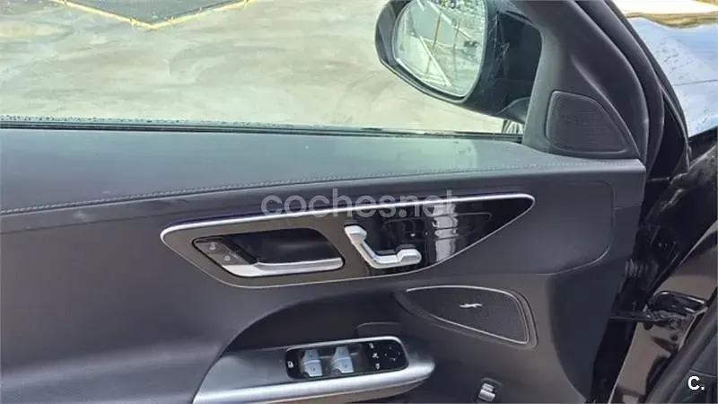 Usado Mercedes C220 200 CV (147 kW) 2024 Negro Berlina