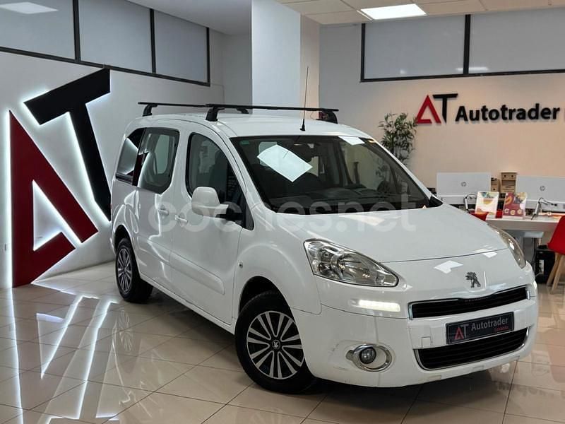 Gris / plata Usado 2014 Peugeot Partner Tepee Active Monovolumen | 10.499 € (Precio justo) - Imagen 1/4