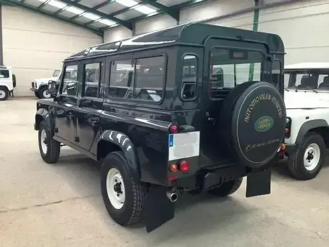 Begagnad Land Rover Defender 122 HK (89 kW) 2014 Grön SUV