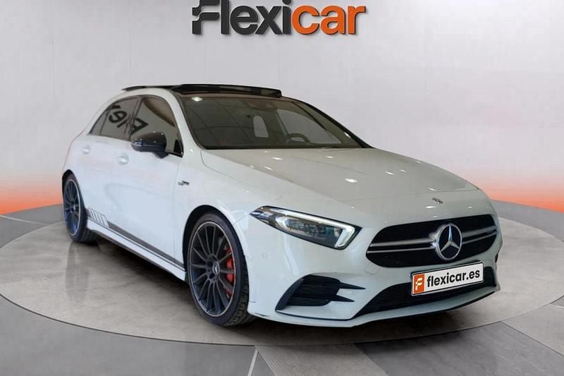 Blanco Usado 2019 Mercedes A35 AMG AMG Berlina | 29.990 € (Precio justo) - Imagen 1/4
