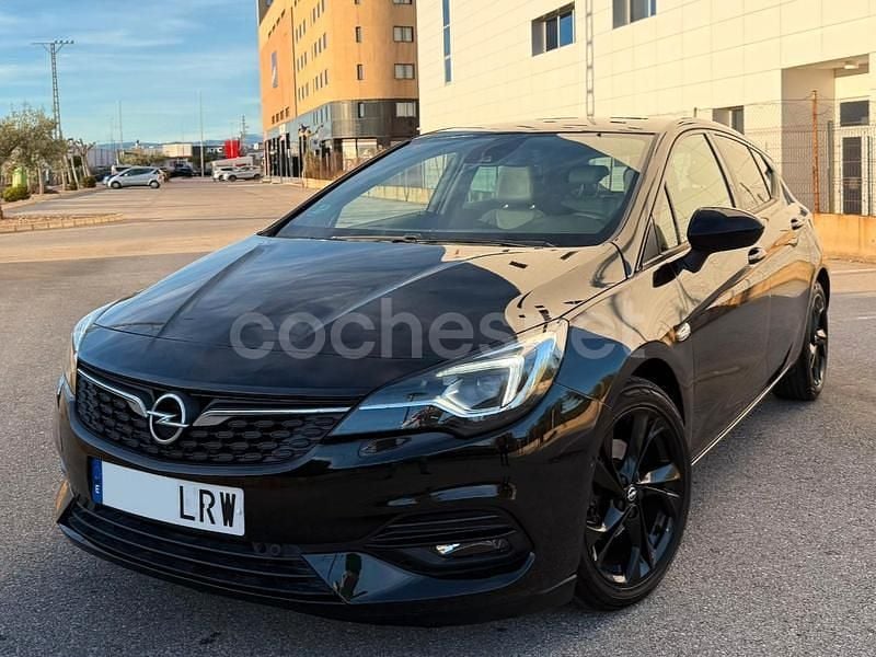 Usado Opel Astra Business Elegance 145 CV (106 kW) 2021 Negro Berlina