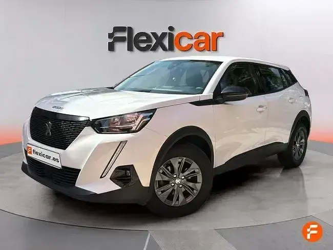 Usado Peugeot 2008 Active 100 CV (73 kW) 2022 Blanco SUV