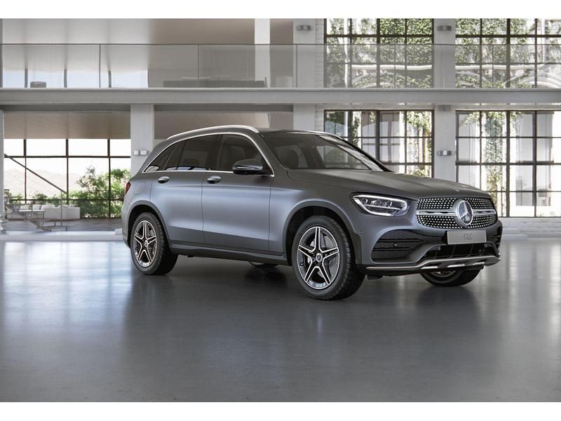 Usado Mercedes GLC220 AMG line 194 CV (142 kW) 2022 Selenitgrey  magno  paint SUV