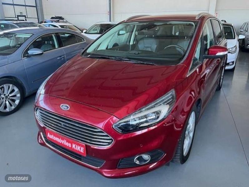 Usado Ford S-MAX Titanium 150 CV (110 kW) 2017 Granate Monovolumen