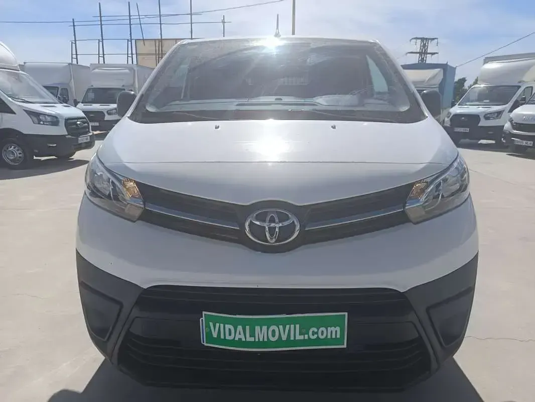 Usado Toyota Proace Comfort 128 CV (94 kW) 2017 Blanco Monovolumen