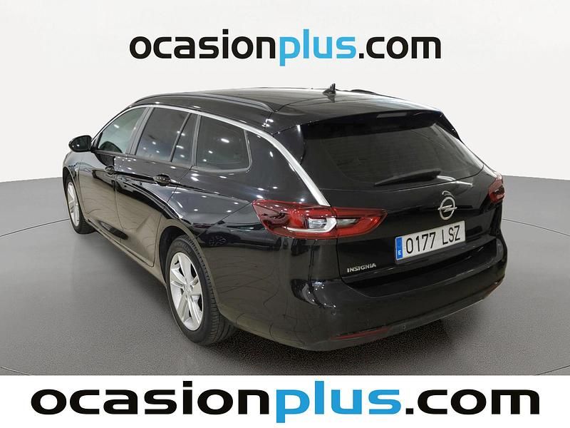 Usado Opel Insignia Business Edition 122 CV (89 kW) 2021 Negro Familiar