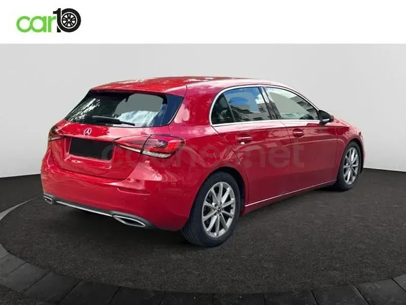 Käytetty Mercedes A200 150 HP (110 kW) 2019 Punainen Sedan