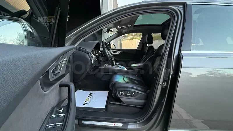 Usado Audi Q7 218 CV (160 kW) 2016 Gris / plata SUV