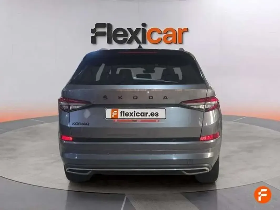 Usado Skoda Kodiaq SportLine 150 CV (110 kW) 2023 Gris SUV