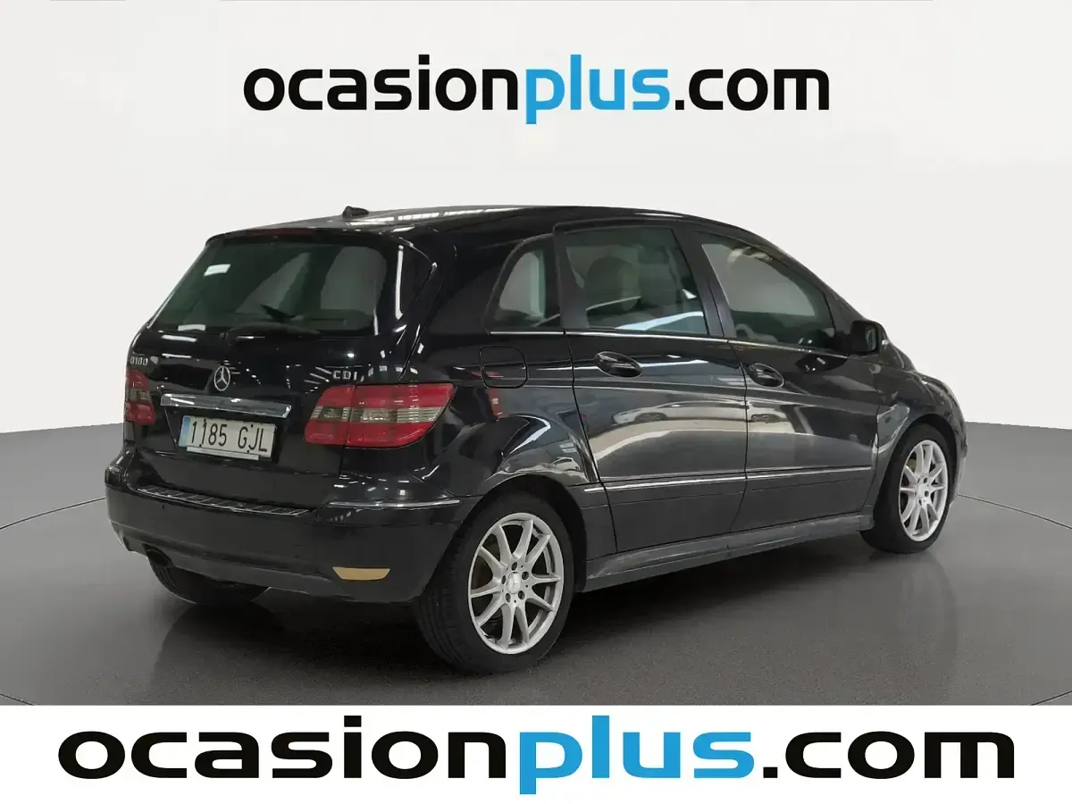 Usado Mercedes B180 109 CV (80 kW) 2008 Negro Monovolumen
