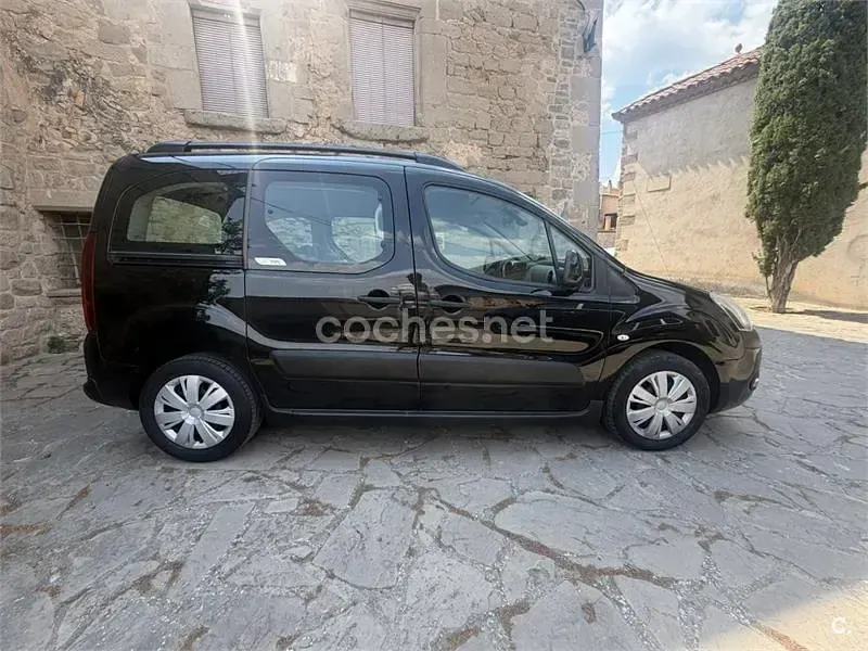 Usado Citroën Berlingo XTR 92 CV (67 kW) 2013 Negro Monovolumen