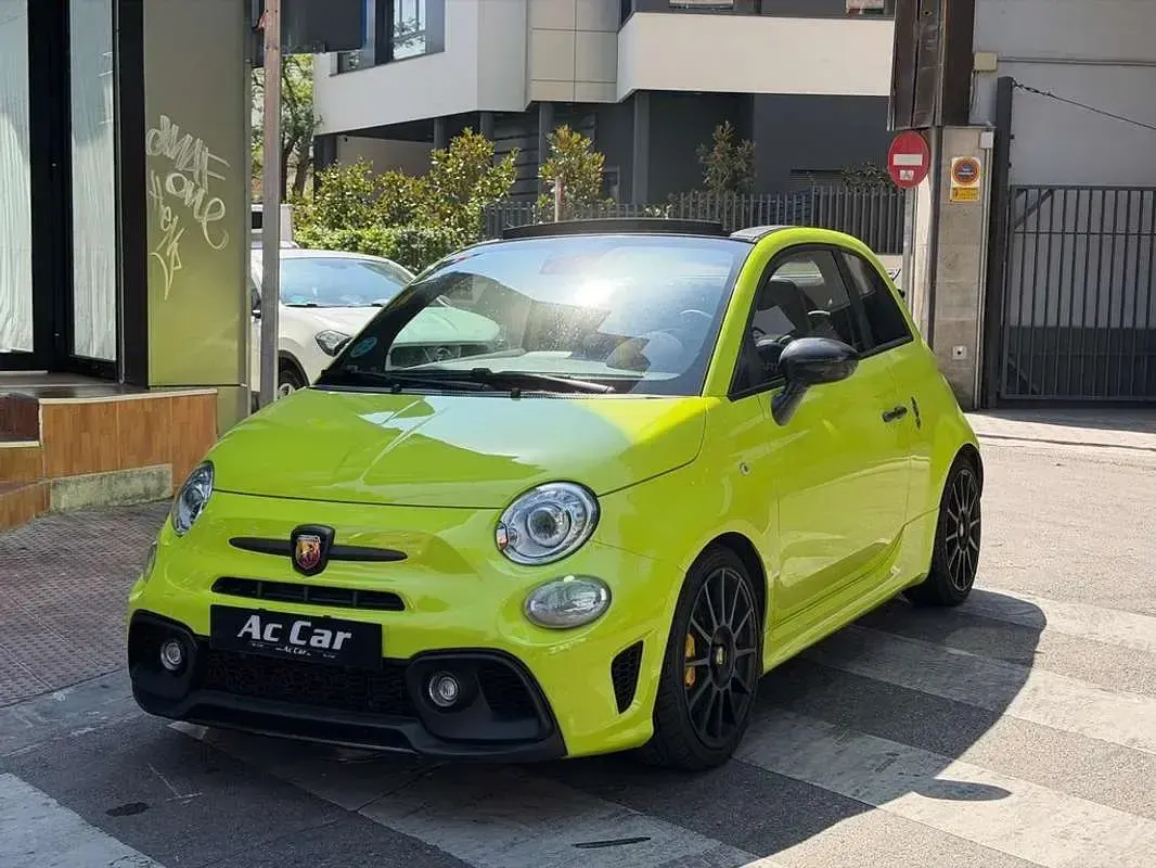 Usado Abarth 595C Competizione 179 CV (131 kW) 2019 Amarillo Descapotable