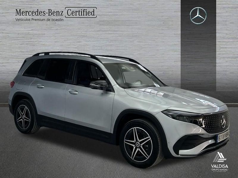 Usado Mercedes EQB250 AMG 139 kW (190 CV) 2025 Plata hightech SUV