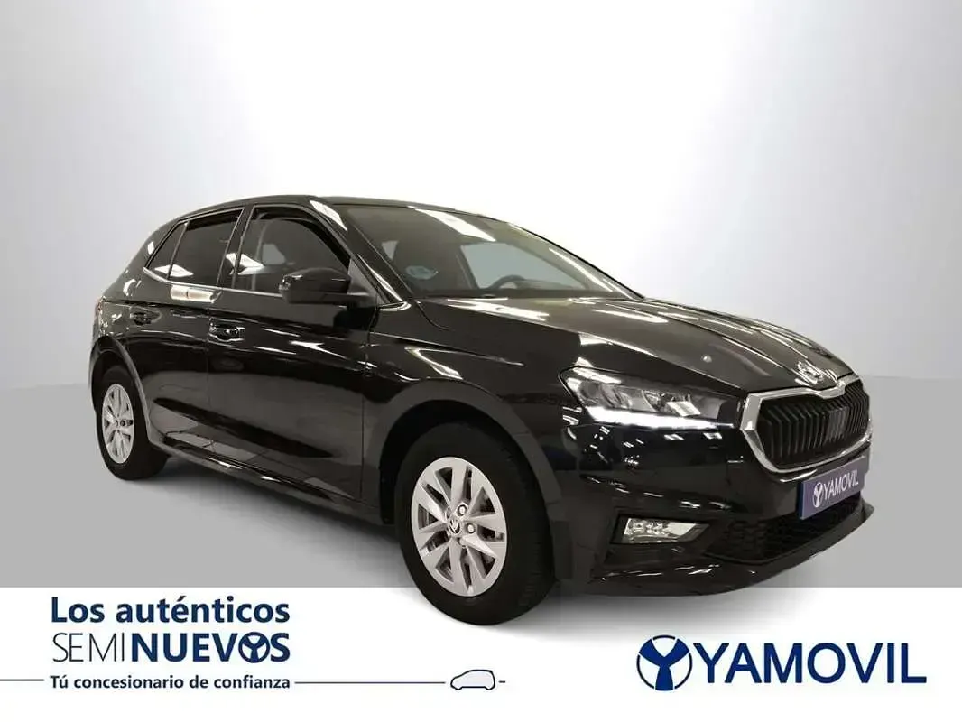 Usado Skoda Fabia Ambition 110 CV (80 kW) 2023 Negro Utilitario