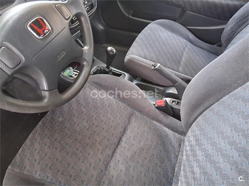 Usado Honda Civic S 90 CV (66 kW) 1999 Rojo Berlina