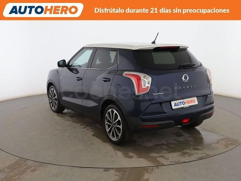Usado Ssangyong (KGM) Tivoli Limited 115 CV (84 kW) 2017 Azul SUV