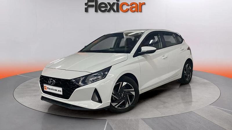 Usado Hyundai i20 101 CV (74 kW) 2022 Blanco Utilitario
