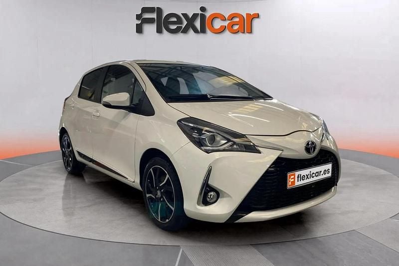 Blanco Usado 2017 Toyota Yaris Berlina | 11.490 € (Buen precio) - Imagen 1/4