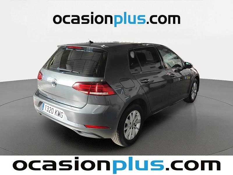 Usado VW Golf VII Advance 115 CV (84 kW) 2018 Gris Utilitario