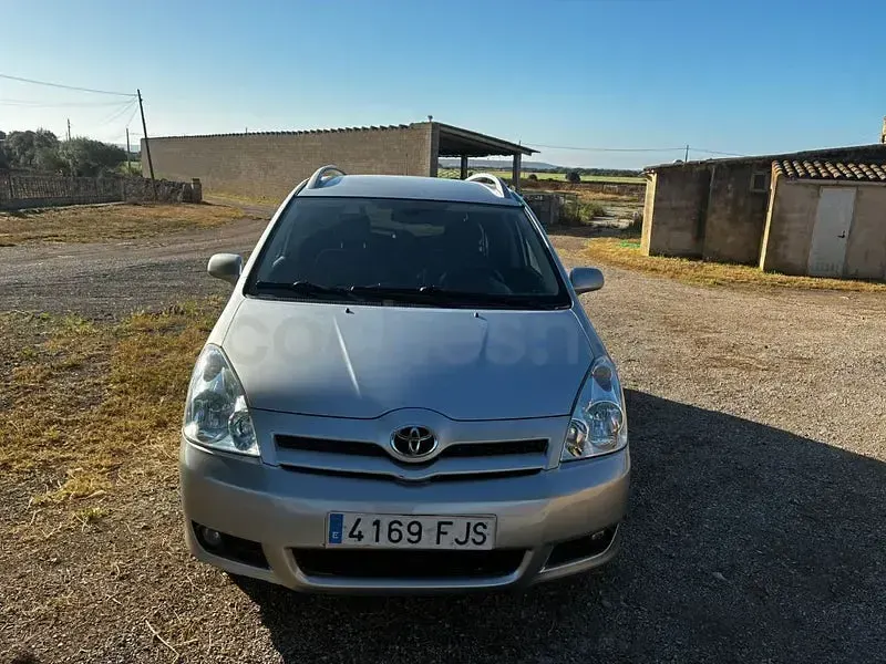 Usado Toyota Corolla Verso Sport 177 CV (130 kW) 2008 Gris / plata Monovolumen