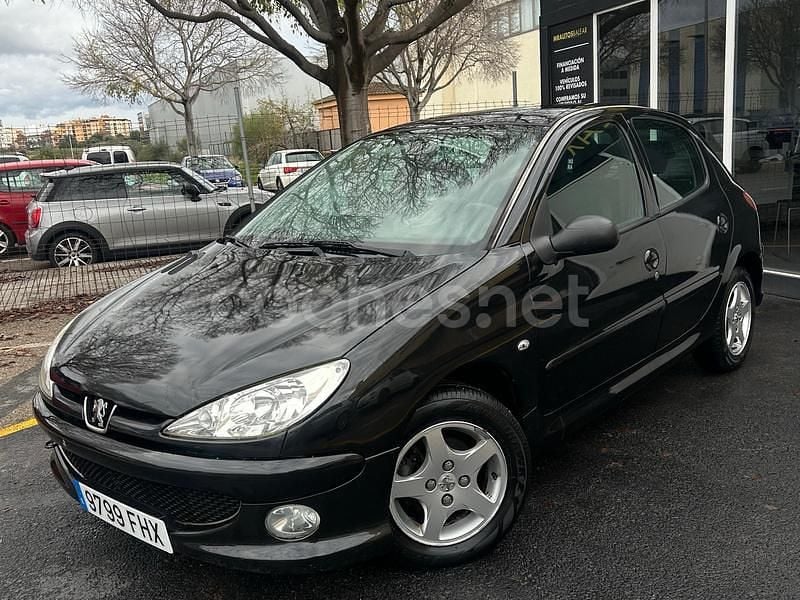 Negro Usado 2006 Peugeot 206 Berlina | 2990 € (Precio justo) - Imagen 1/4