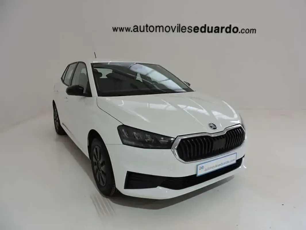 Usado Skoda Fabia Active 75 CV (55 kW) 2023 Blanco Utilitario