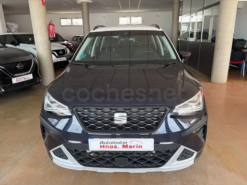 Usado Seat Arona Style 110 CV (80 kW) 2022 Azul SUV