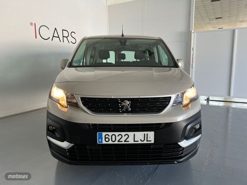 Usado Peugeot Rifter Active 99 CV (72 kW) 2020 Beige Monovolumen